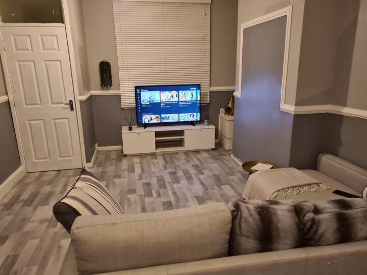Next To Liverpool Stadium Apartment Екстериор снимка